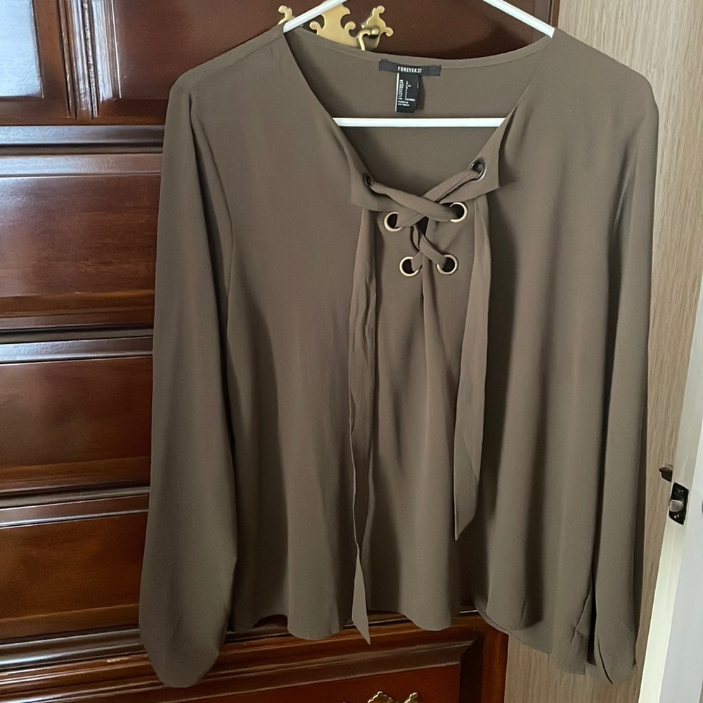 Forever 21 flowy top